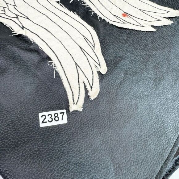 Authentic AMC Walking Dead Vest Mens Large Daryl Dixon Vest Bloody Angel Wings - Picture 8 of 8